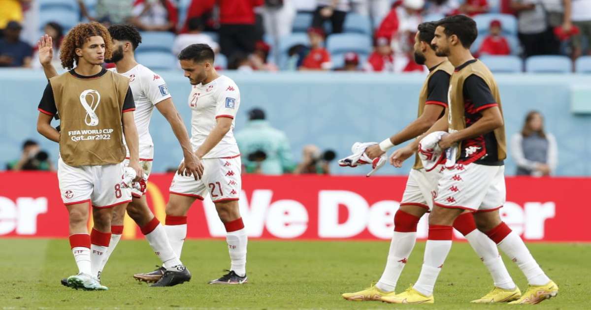 وتتوالى فضائح كواليس المنتخب التونسي وكشف المتحكّم في قائمة اللاعبين