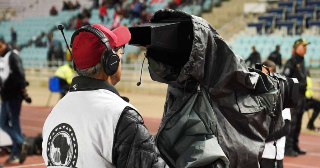 الرابطة المحترفة الاولى : برنامج المباريات والنقل التلفزي للجولة 26